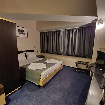 Hotel Mojo 3*