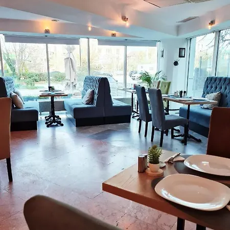 Mojo Hotel