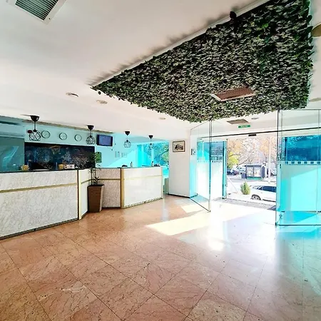 Mojo 3* Bucureşti